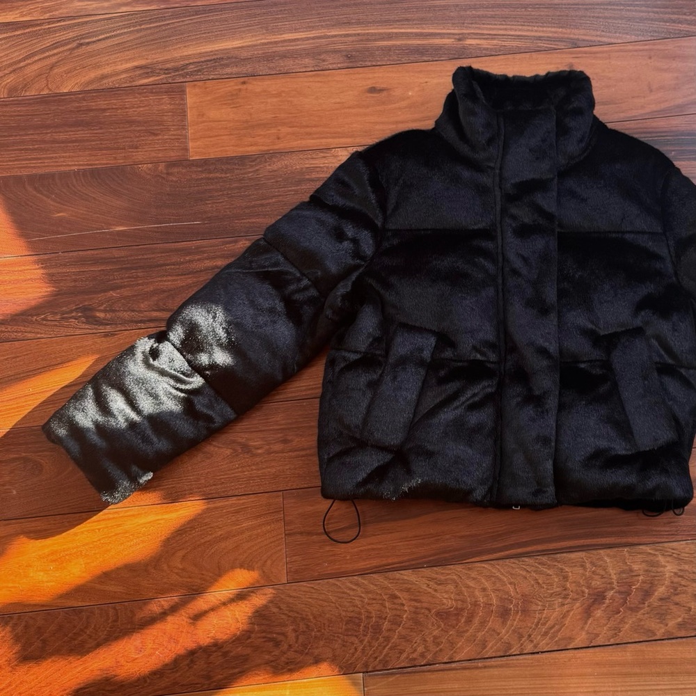 Stand Studio | Black Velvet Fur look Puffer Jacket - Cozy Winter Must Have